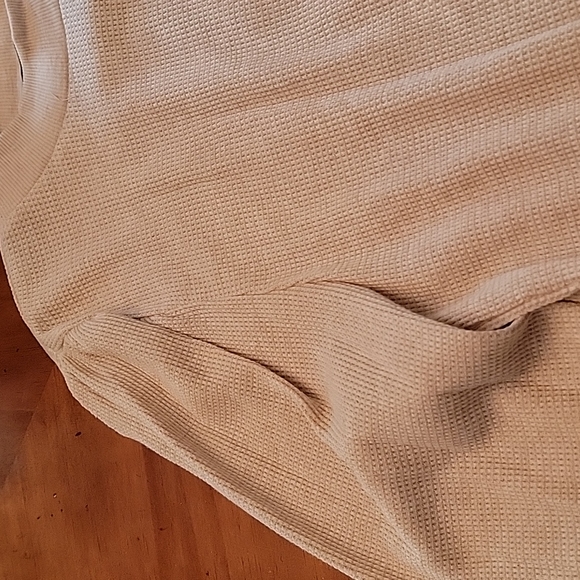 New! DKNY Mock Turtleneck - Picture 5 of 9